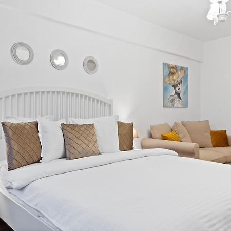 Sudului 303 By Mrg Apartments Bucarest Esterno foto