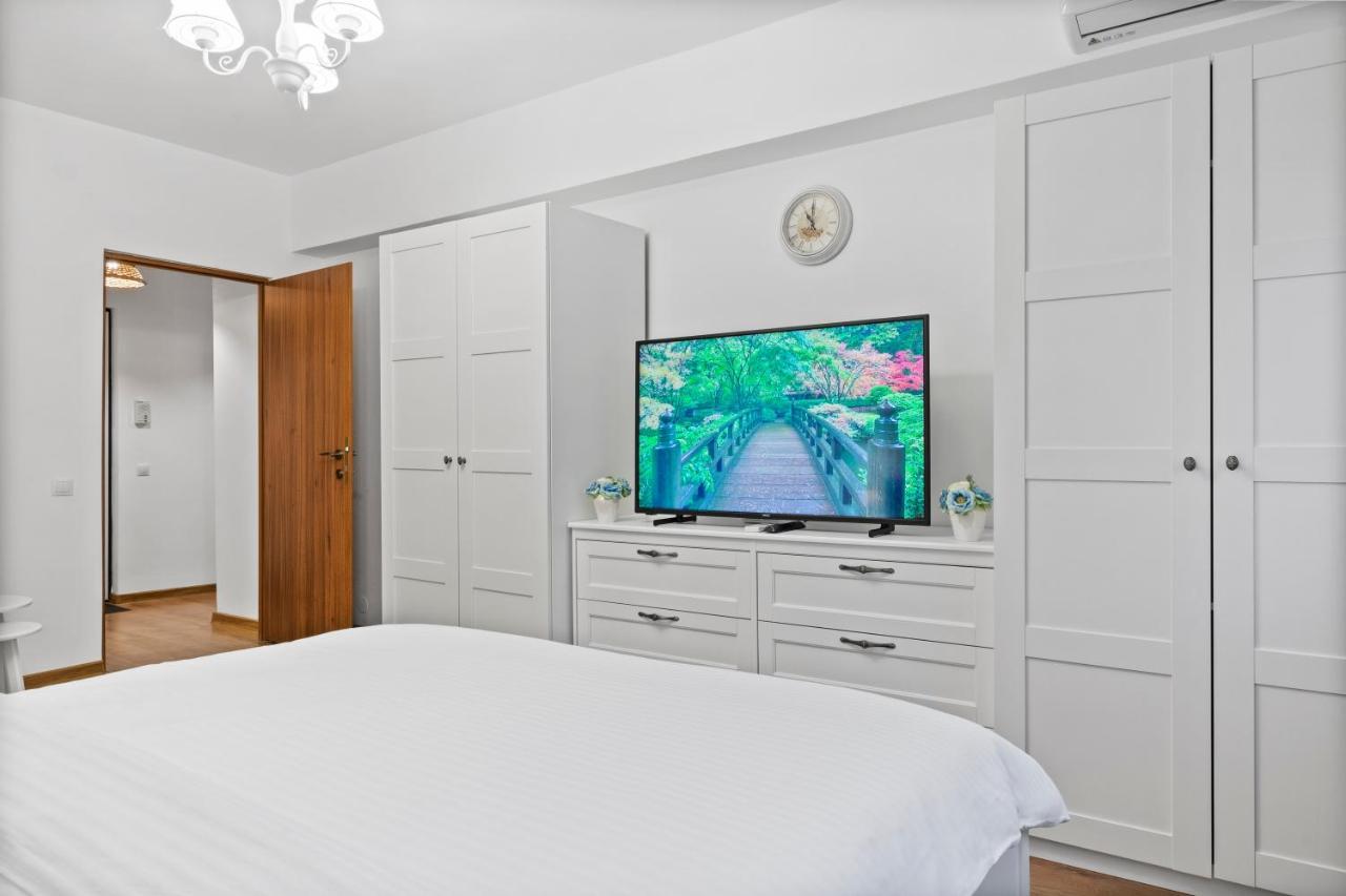 Sudului 303 By Mrg Apartments Bucarest Esterno foto