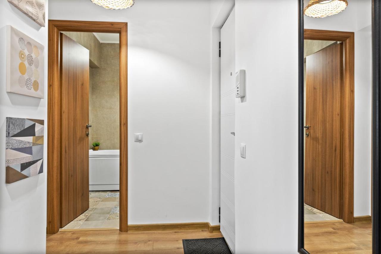Sudului 303 By Mrg Apartments Bucarest Esterno foto